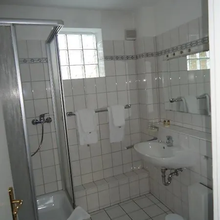 Casa de hóspedes Burg-stuben 2*